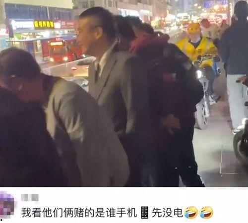 全程围观的吃瓜群众视频,揭秘吃瓜群众视角下的热门事件