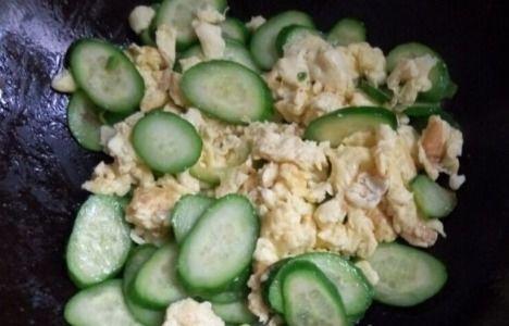 小方瓜怎么吃美食视频,解锁家常美味新吃法