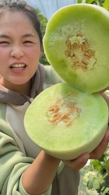 吃玉瓜的视频,视频教你轻松烹饪美味佳肴