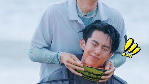 王鹤棣洗脸吃瓜视频大全,解锁明星日常趣味生活