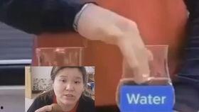 郭老师吃新疆哈密瓜视频,品尝美味哈密瓜的甜蜜时光